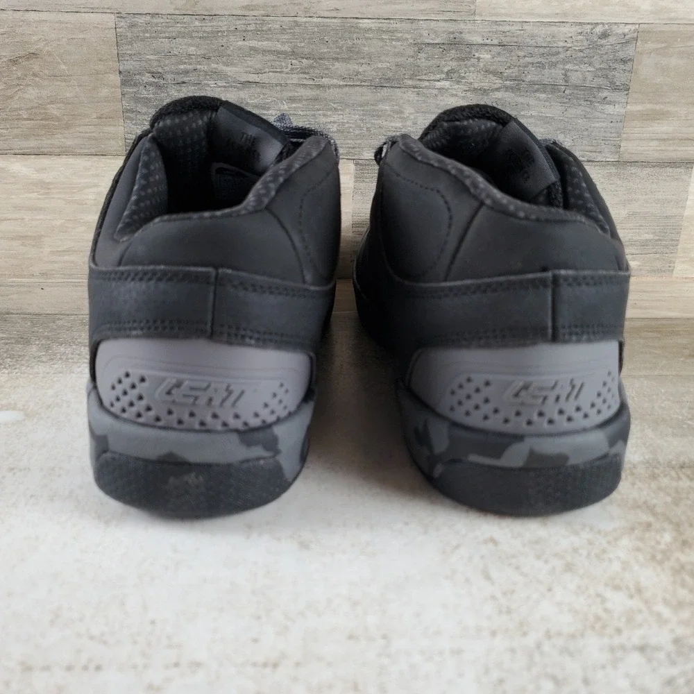 Leatt 3.0 Flat V22 Womens Mountain Shoes Sz 9.5 Black Leather Lace-Up Sneakers